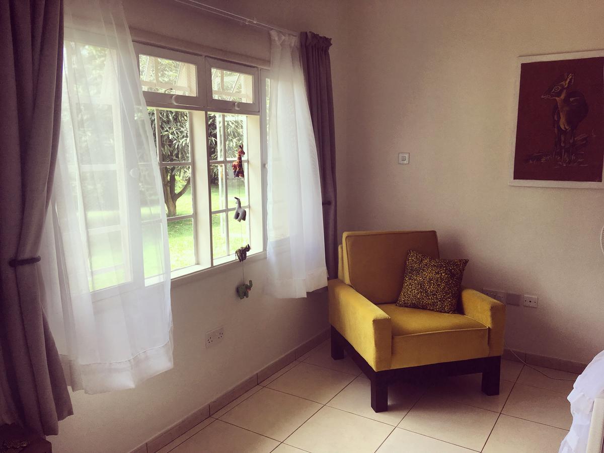 Bed and Breakfast The Guinea Fowl Entebbe Exterior foto