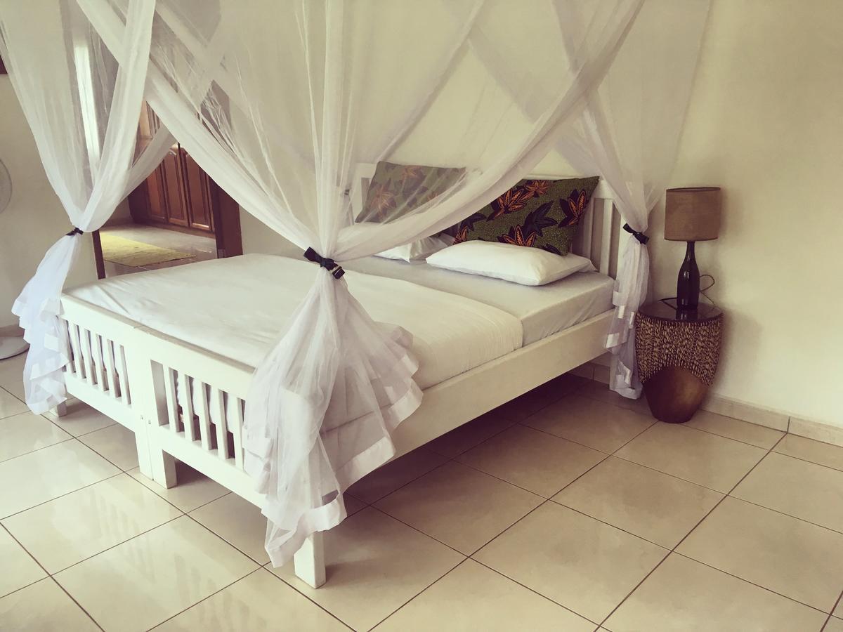 Bed and Breakfast The Guinea Fowl Entebbe Exterior foto